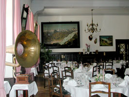 Grammophon-Diner im Grand-Hotel