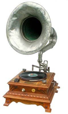 Der Durchmesser des Trichters betr&auml;gt 46 cm / The diameter of the horn measures 18"