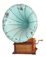 Der Durchmesser des Trichters betr&auml;gt 48 cm  / The diameter of the horn is 19"