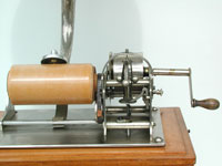 Die Frontansicht des Mechanismus / The mechanisme 