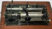 Die Schleif-Maschine / The shaving mechanism